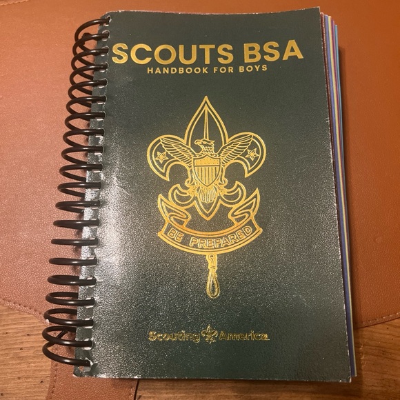 Scouts BSA Handbook for Boys - Green and Gold Edition - Picture 1 of 3